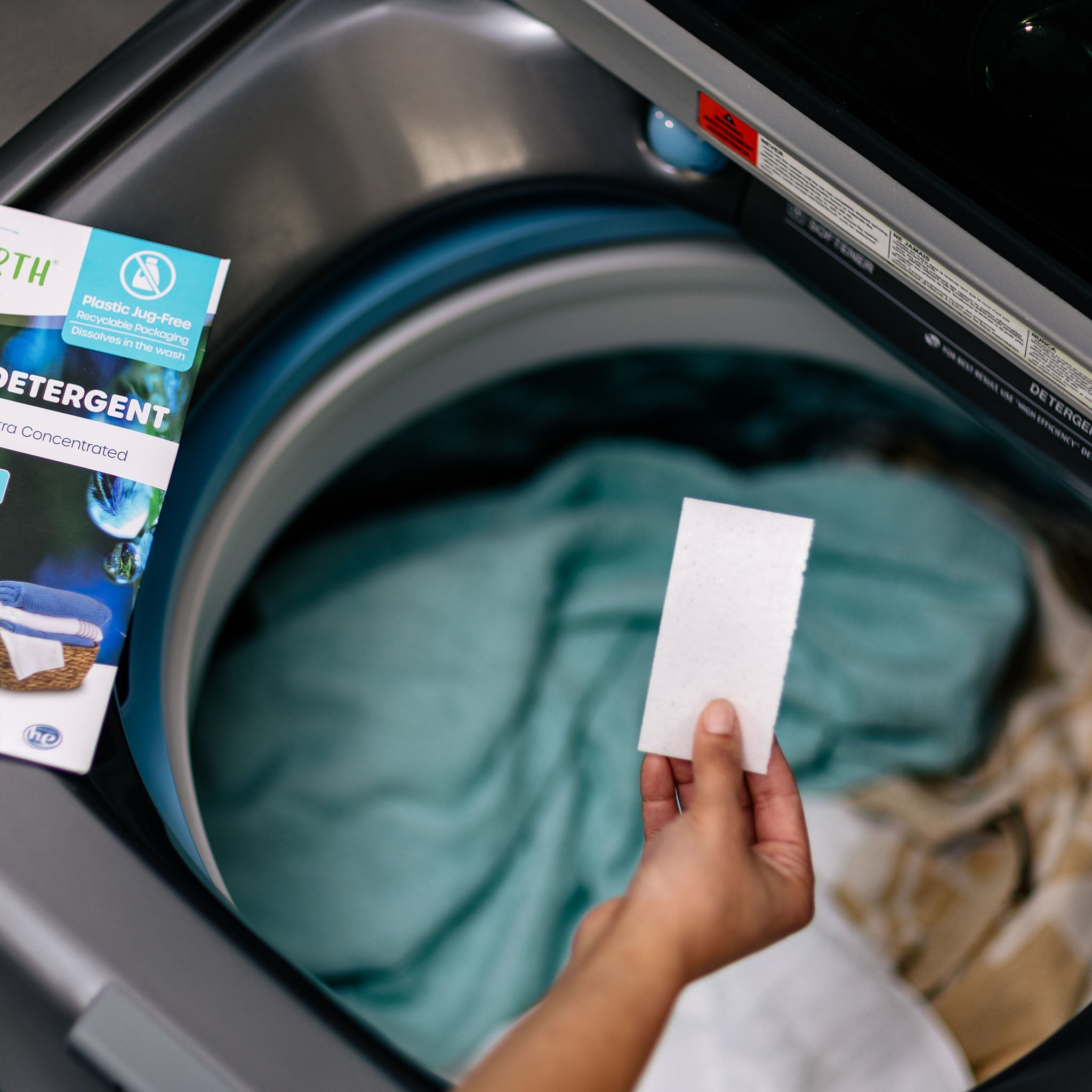 Tru Earth Laundry Detergent - Fresh Linen / 384 Strips - Image 4