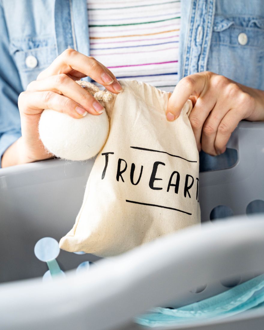 Tru Earth Reusable Wool Dryer Balls - 4 Pack - Image 4